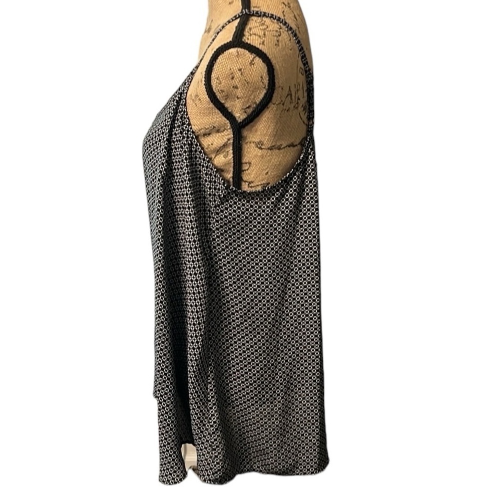 Worthington Woman black & cream plus size tank top blouse. Beautiful condition. - Picture 2 of 6